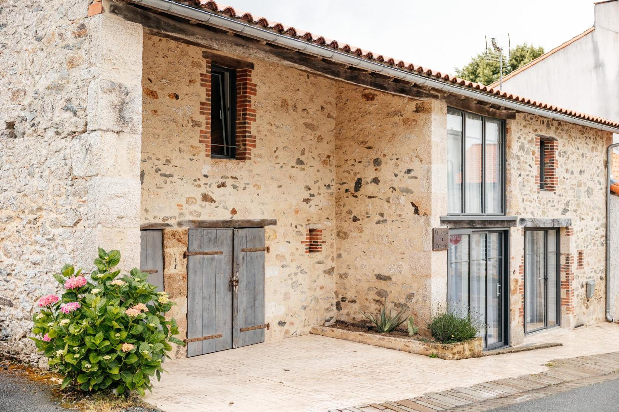 Вилла Le Logis Du Prieure Les Chatelliers-Chateaumur Экстерьер фото
