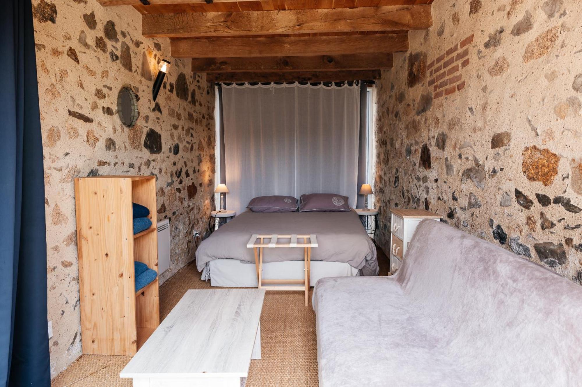 Вилла Le Logis Du Prieure Les Chatelliers-Chateaumur Экстерьер фото